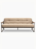 ** Moderner zweisitziger Sofa mit Holz- und Metallrahmen, gepolstert in neutralem Stoff.